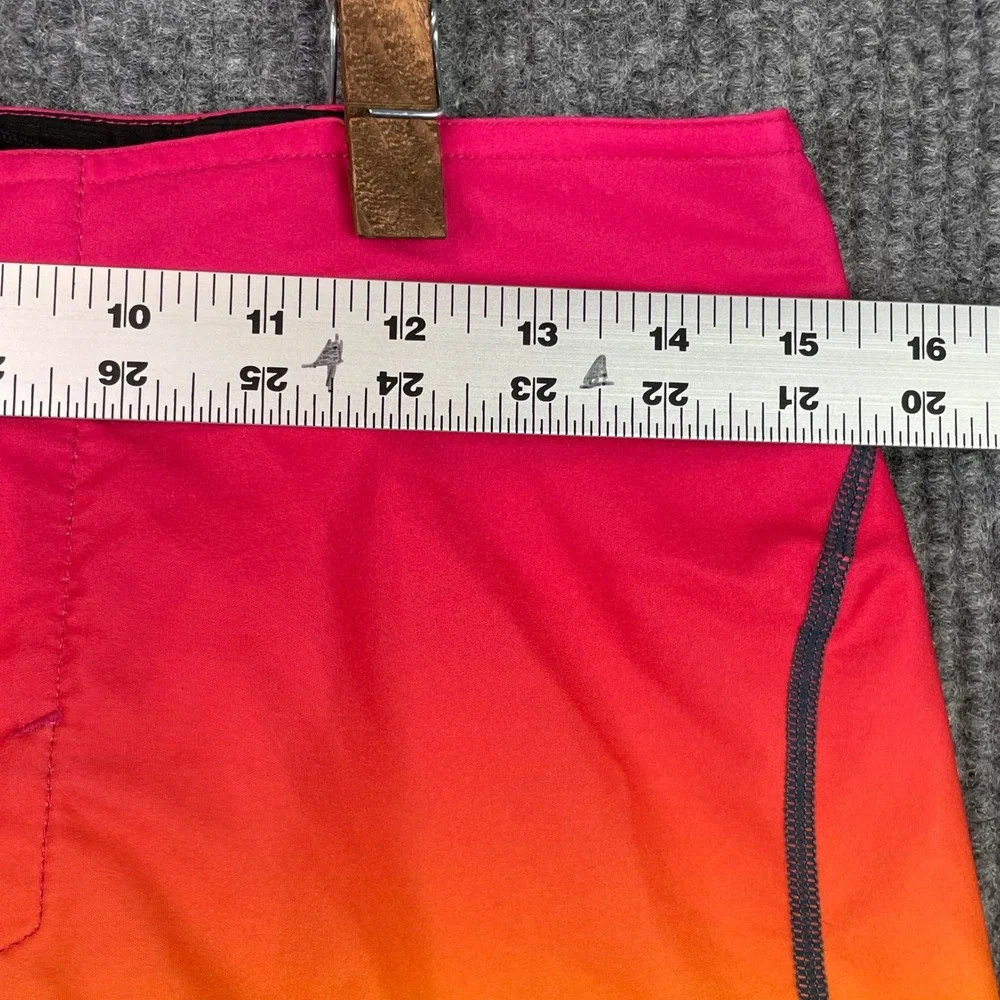 O'Neill Board Shorts Mens 30 Rainbow Ombre Hyperfreak Stretch Swim Trunks Pink